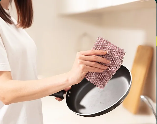 Cleaning without smell & scratches. photo